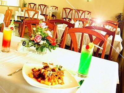Hotel Royal Palace Бандунг Екстериор снимка